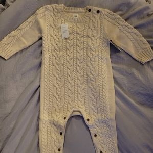 BNWT! 12-18 month cream baby Gap cable knit romper